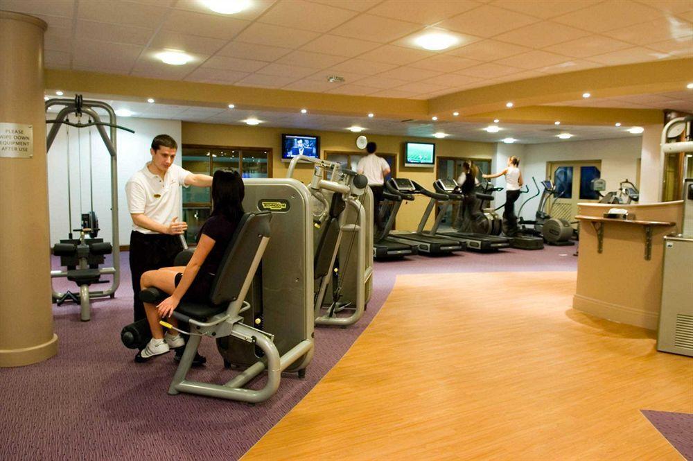 Daresbury Park Hotel & Spa Εξωτερικό φωτογραφία