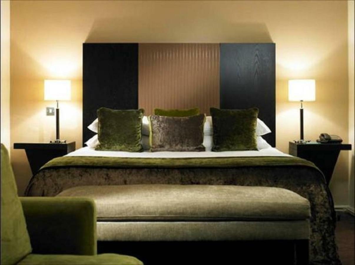 Daresbury Park Hotel & Spa Εξωτερικό φωτογραφία