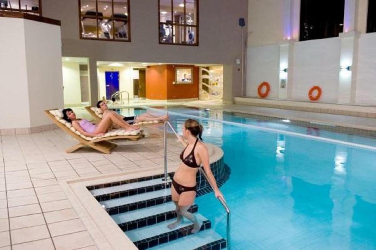Daresbury Park Hotel & Spa Εξωτερικό φωτογραφία