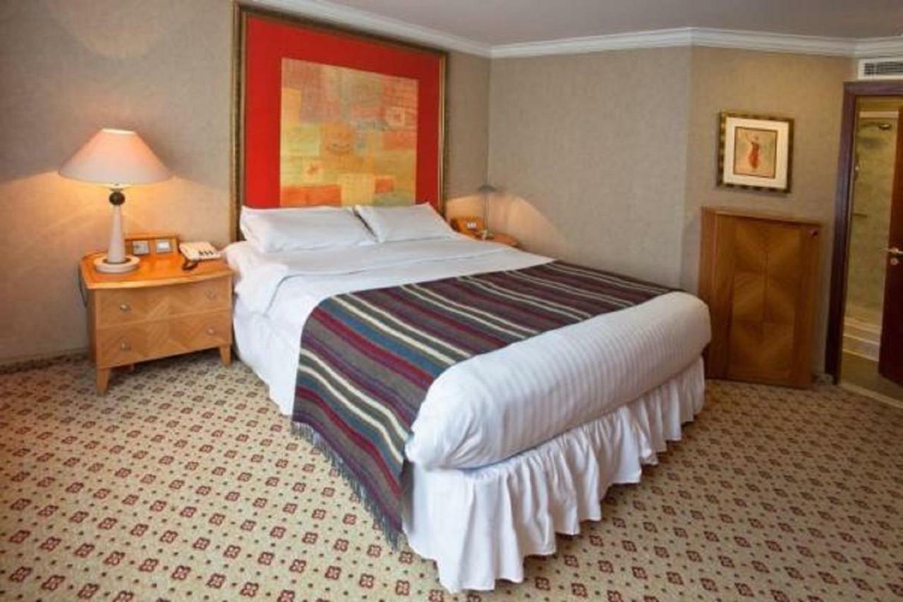 Daresbury Park Hotel & Spa Εξωτερικό φωτογραφία