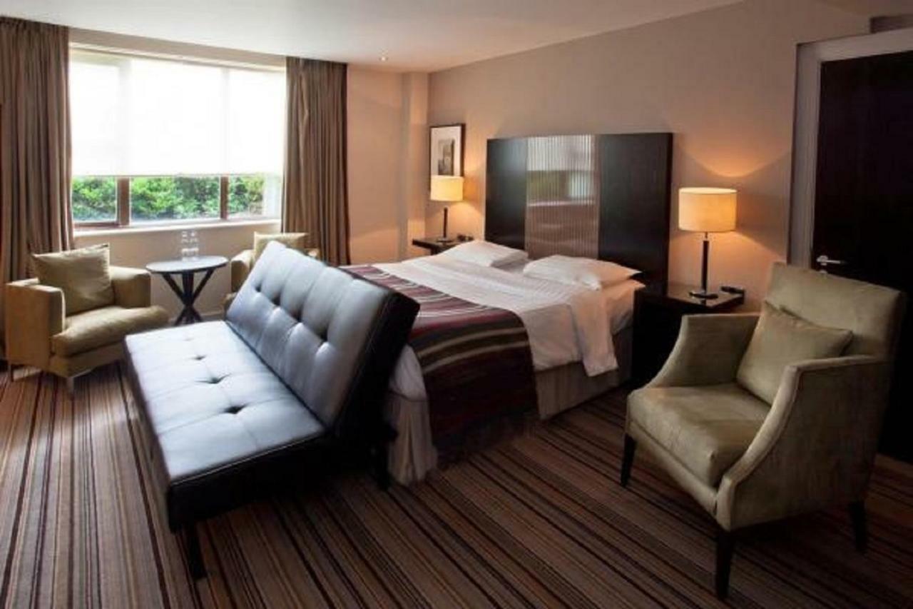 Daresbury Park Hotel & Spa Εξωτερικό φωτογραφία