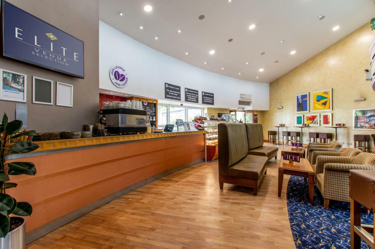 Daresbury Park Hotel & Spa Εξωτερικό φωτογραφία
